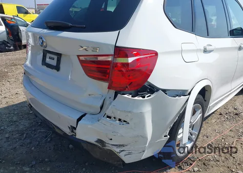 2014 BMW X3 xDrive28I z USA, uszkodzony, nr VIN 5UXWX9C59E0D32464